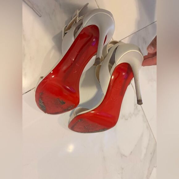 Christian Louboutin White Stiletto Heels with Peep-Toe style is Multipot - Picture 10 of 11